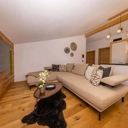 Fesh Living Kaprun