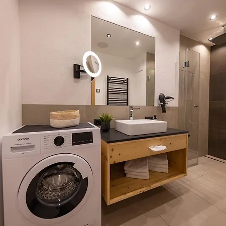 Fesh Living 아파트