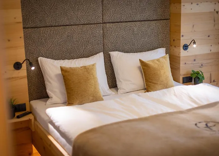 Fesh Living - Premium