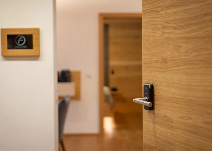 Fesh Living - Premium